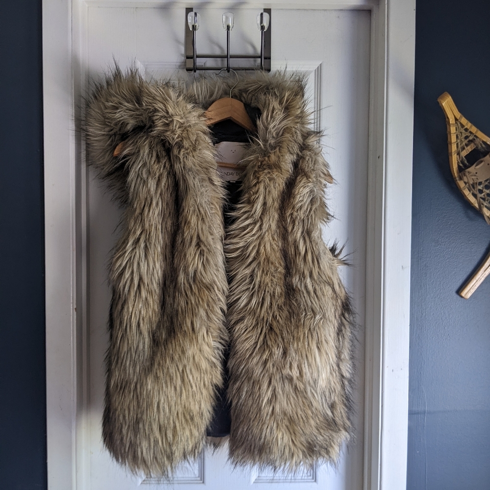 Sunday Best Shaggy Faux Fur Vest in Tan